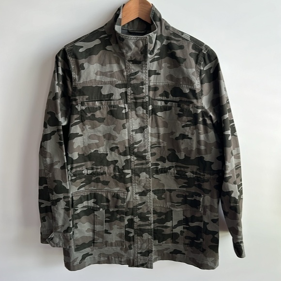 Universal Thread Camo Jacket - Picture 4 of 12